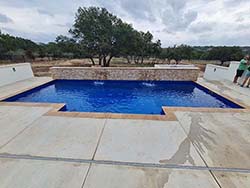 Best custom luxury inground pools Bells, Texas 75414. Affordable construction fiberglass pools 76251 with low cost prices.